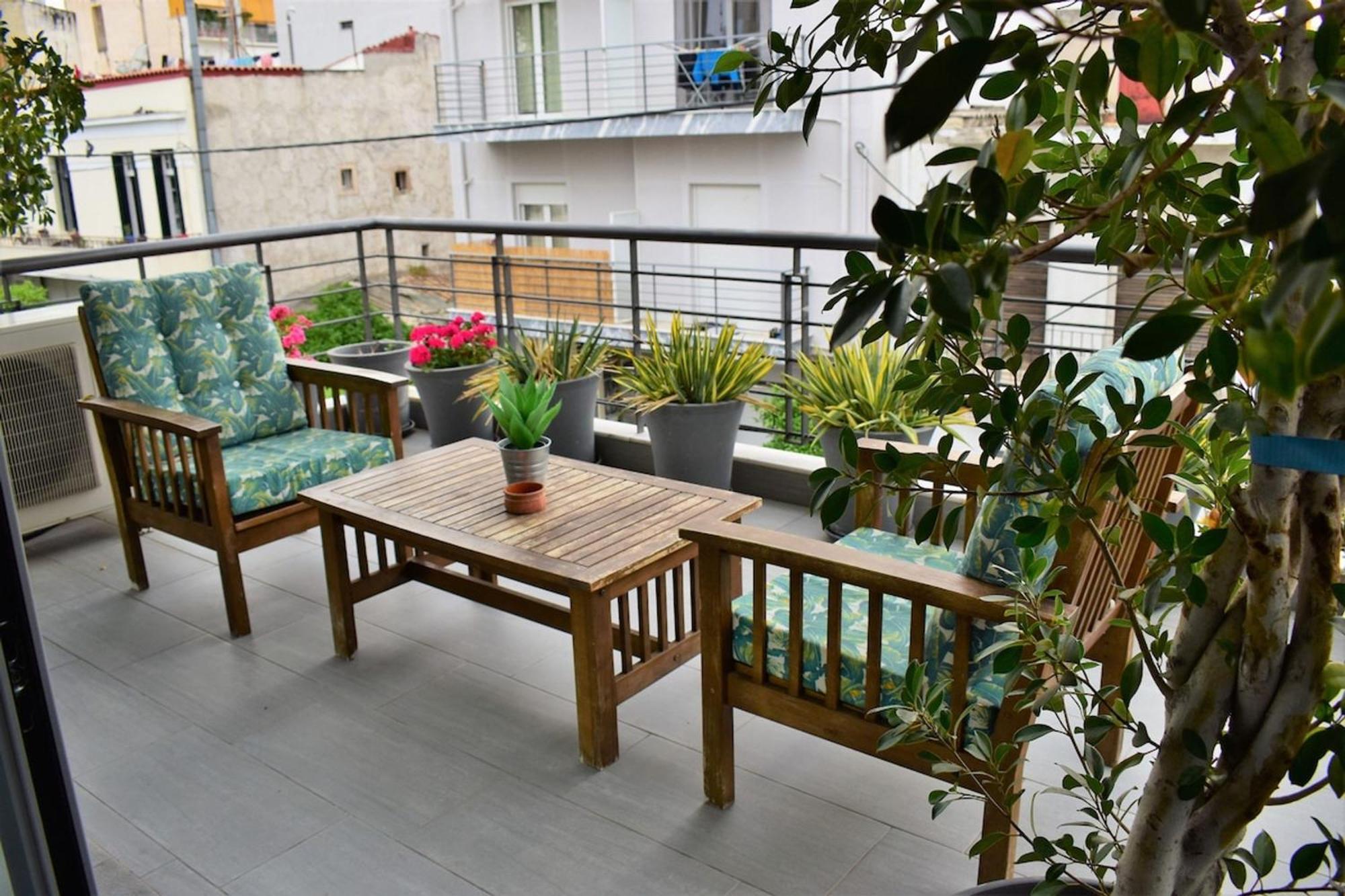 Апартаменты Stylish Boutique Loft With Private Balcony Афины Экстерьер фото